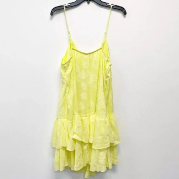 Wild Fable Women's Triangle Cup V-Neck Tiered Mini Yellow Ruffled Skirt Dress - Picture 4 of 6